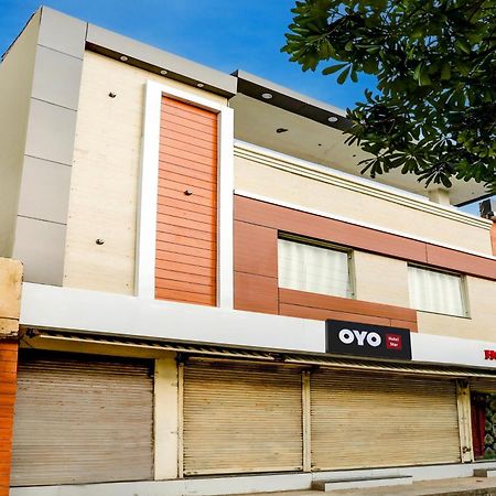 Hotel O Star Gwalior Ngoại thất bức ảnh
