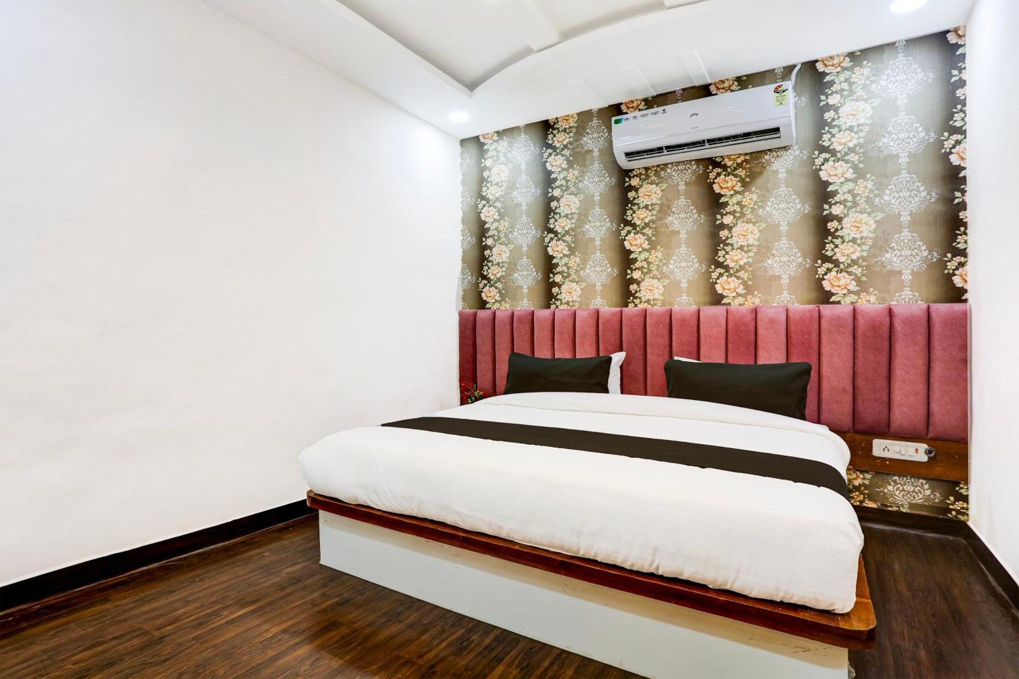 Hotel O Star Gwalior Ngoại thất bức ảnh