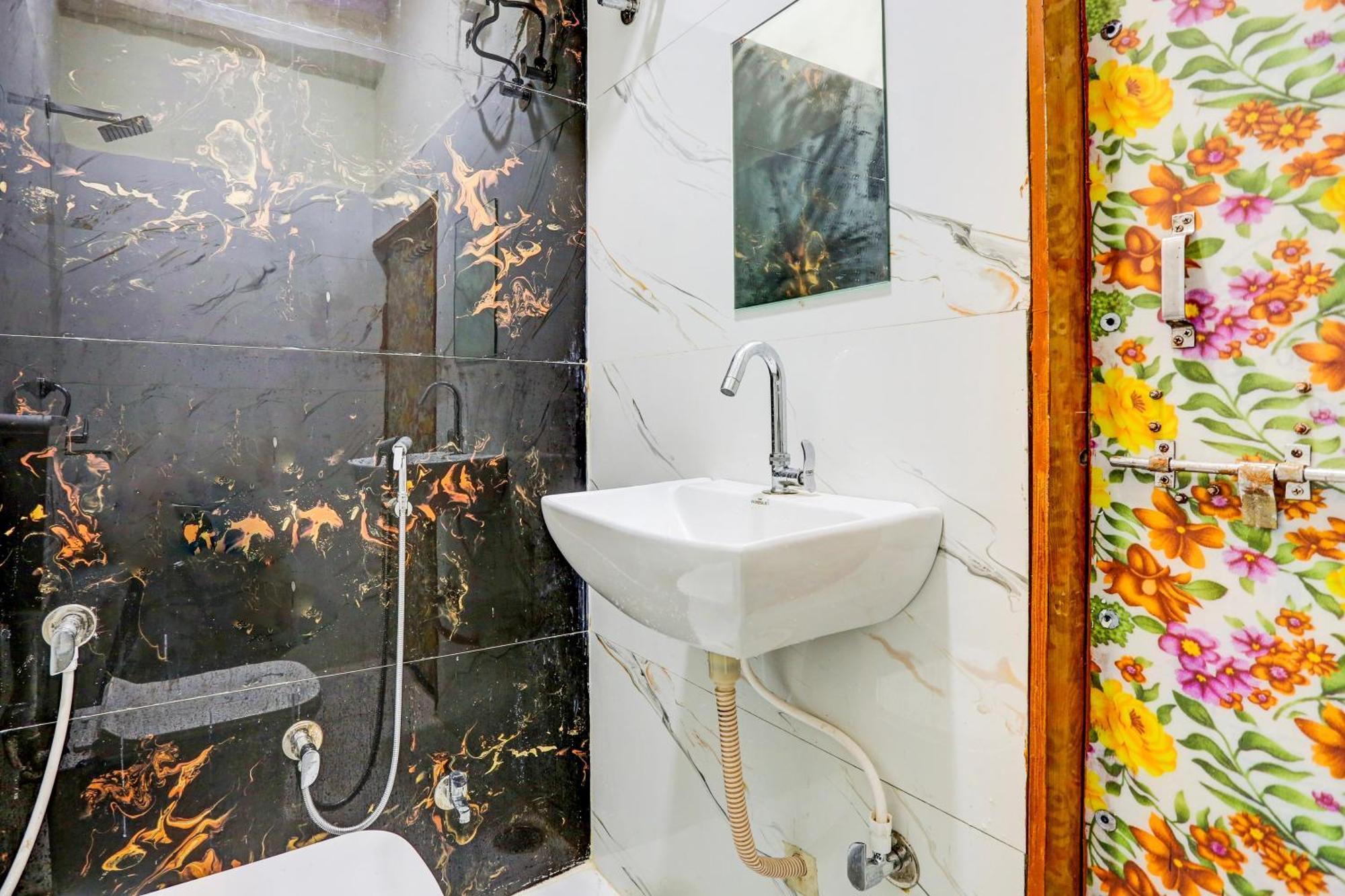 Hotel O Star Gwalior Ngoại thất bức ảnh